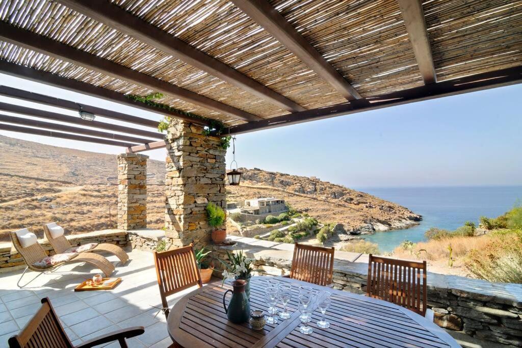 Rosemary 2 Bedroom 2 Bath Beachfront Koundouros 외부 사진